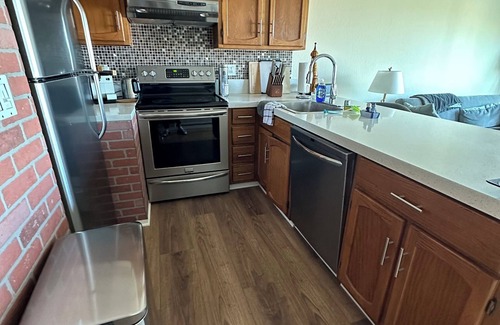 Eureka Valley Apartment | SF · SF · Breathtaking SF Views: Twin Peaks 2-Level Apt
