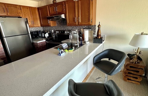 Eureka Valley Apartment | SF · SF · Breathtaking SF Views: Twin Peaks 2-Level Apt
