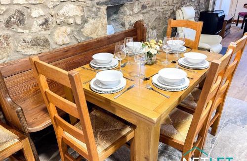 Milford Haven House | Sgubor Sgiwiff - Luxury Family Rural Retreat in Pembrokeshire