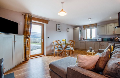 Rhydymain House | Sgubor y Gader - One Bedroom House, Sleeps 2