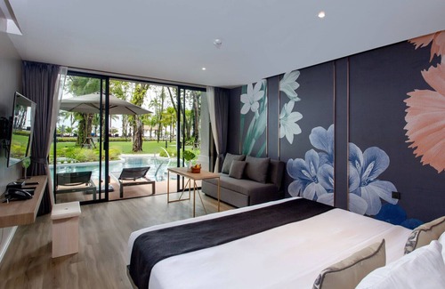 Khuekkhak Resort | (SHA+)Asian Style Double room with Pool access seaside(S10)