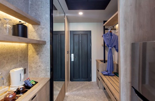 Khuekkhak Resort | (SHA+)Asian Style Double room with Pool access seaside(S10)
