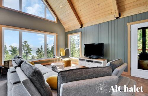 Petite-Riviere-Saint-Francois House | Shack saison - vue sur le fleuve avec spa