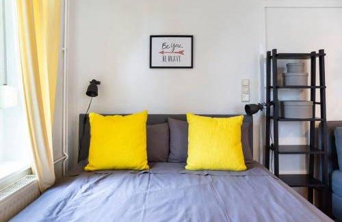 Weissensee Apartment | Shabby Chic plus Self CheckIn and Free Street Parking