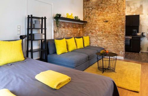 Weissensee Apartment | Shabby Chic plus Self CheckIn and Free Street Parking