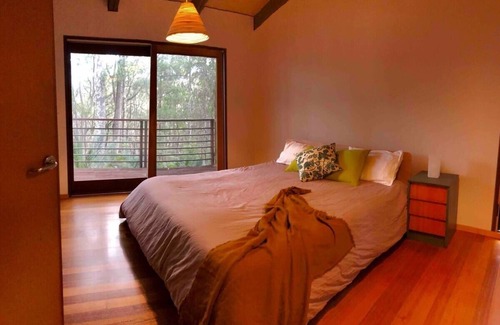 Rosedale House | Shaded Headland Retreat