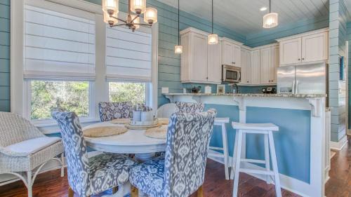 Lakeside at Blue Mountain Beach House | Shades of Blue - Beautiful 4 bedroom home in Blue Mountain Beach