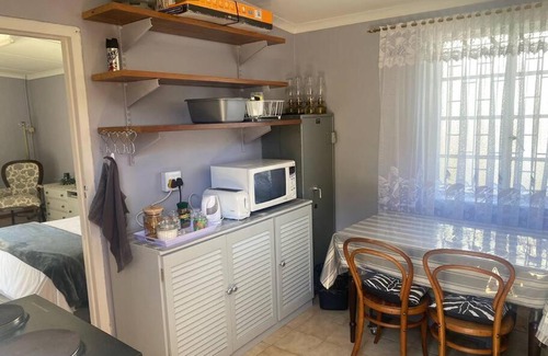 Oudtshoorn Apartment | Shades of grey