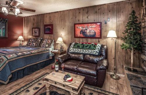 Ruidoso Ski Chalet | Shadow Mountain Lodge and Cabins