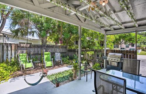 Croissant Park House | Shady and Eclectic Fort Lauderdale Dwelling with Yard!