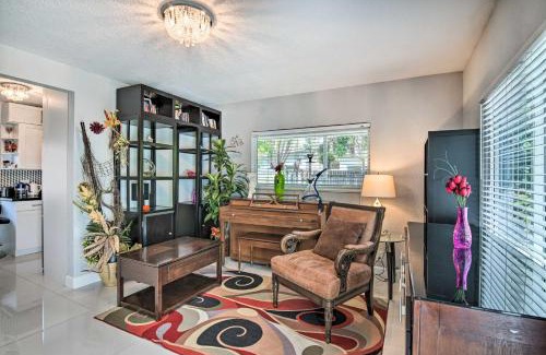 Croissant Park House | Shady and Eclectic Fort Lauderdale Dwelling with Yard!