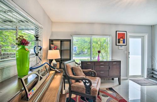 Croissant Park House | Shady and Eclectic Fort Lauderdale Dwelling with Yard!