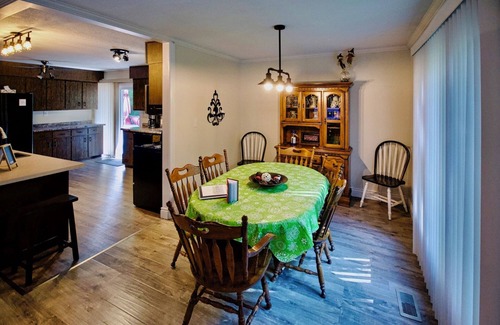 Grand Bend Cottage | Shady Oaks Cottage, Southcott Pines: Totally Renovated!