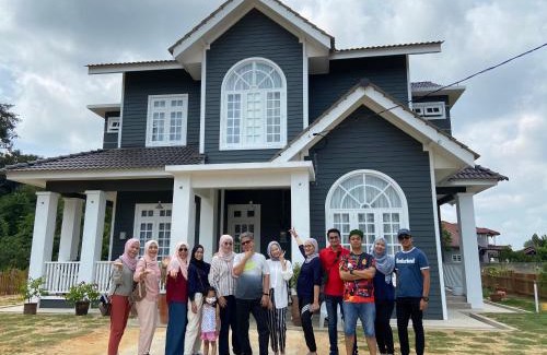 Kampung Wakaf Nyior Kembar House | Shafickza Guesthouse