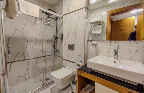 Bakırkoy Hotel | Shah Inn Hotel