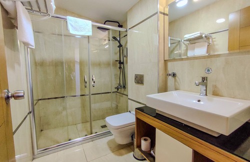 Bakırkoy Hotel | Shah Inn Hotel