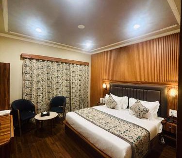 Srinagar Hotel | Shahi Group of Hotels Srinagar