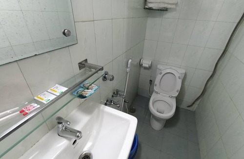 Dhaka Hotel | Shahin Hotel Residential