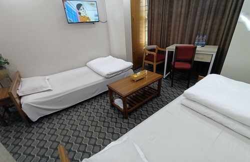 Dhaka Hotel | Shahin Hotel Residential