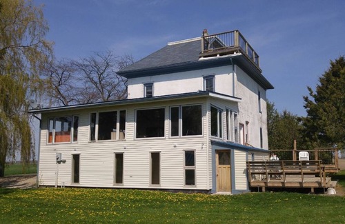 Ashfield-Colborne-Wawanosh House | Shamrock Beach Cottage near Ontario's sandy west coast!