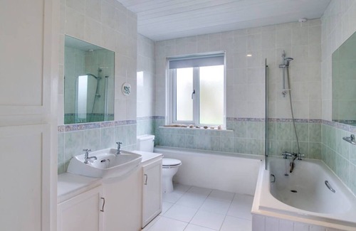 Llangennith House | Shambles in the beautiful Swansea