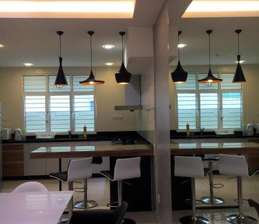 Tanjung Bungah Villa | Shamrock Boutique Villa - Stay for 12 person