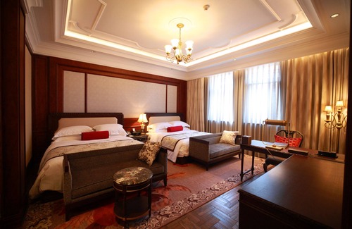 Huaihai Road Commercial Area Hotel | Shanghai Donghu Hotel