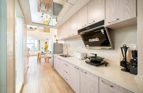 Downtown Shanghai Apartment | Shanghai Hills & Freshly Home Loft Retreat near NECC