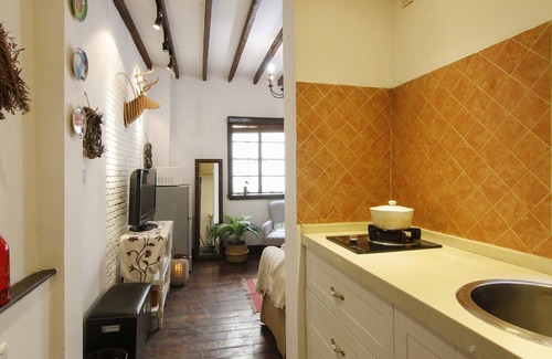 Huaihai Road Commercial Area Apartment | Shanghai Wonderoom Lane house Taiyuan Rd