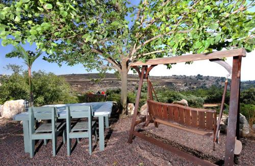 Mitzpe Hila Cabin | Shangri-Hila Lodge