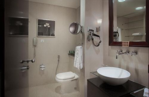 Trade Center Apartment | Shangri-La Apartments