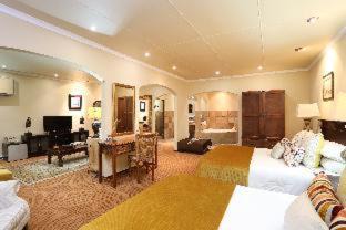 Hoekwil House | Shangri-La Manor
