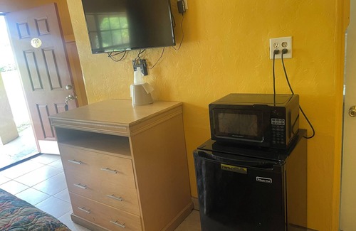 Ocala Hotel | Shangri La Motel