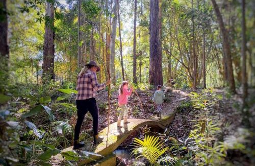 Kin Kin House | Shangri-La! Secluded & Lush Country Property