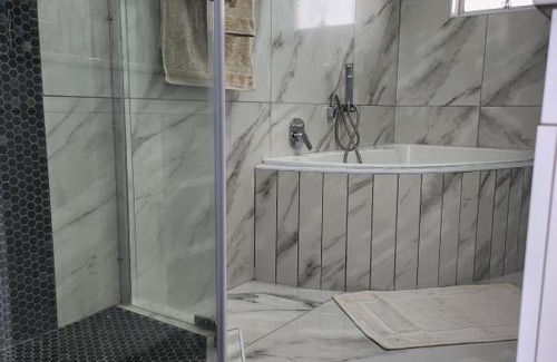 Doonside Apartment | ShangriLa603-Wifi, Amanzimtoti