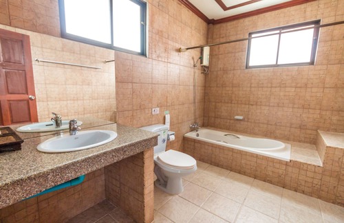Mae Nam Hotel | Shangrilah Bungalow
