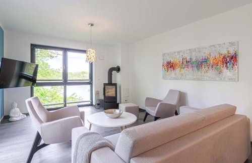 Krakow am See Apartment | Shanti-Suite mit Dachterrasse, Kamin & Sauna am Krakower See