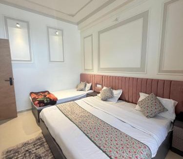 Mansarovar Hotel | Shanti Vilas Hotel