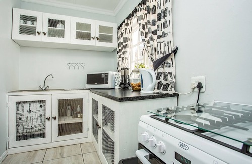 Uniondale House | Shanzeley Guest House