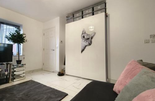 Chorlton-on-Medlock House | Shared House - 10 mins from Piccadilly Station/Man Uni/O2 Apollo