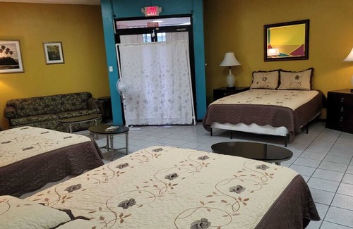 Hato Rey Central Apartment | Shared Unit just 10 minutes from Airport,Bedroom 3