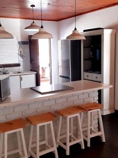 Van Dyks Bay House | Shark Cove House