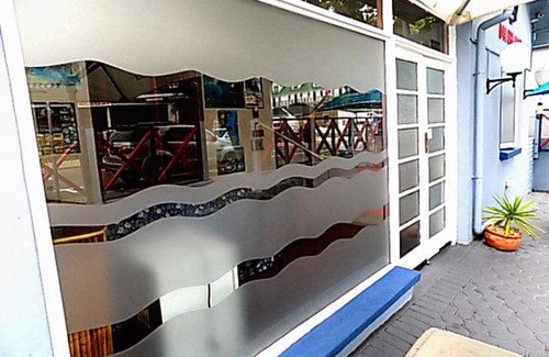 Mossel Bay Hotel | Shark shacks