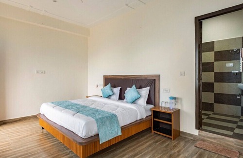 Naddi House | Sharry's Homestay A Beautiful Scenic Mountain and Sunset view.