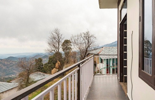 Naddi House | Sharry's Homestay A Beautiful Scenic Mountain and Sunset view.