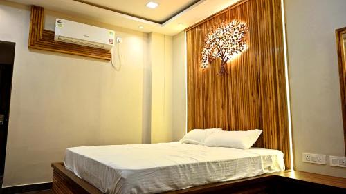 Dhanbad Hotel | Shashwat Resort