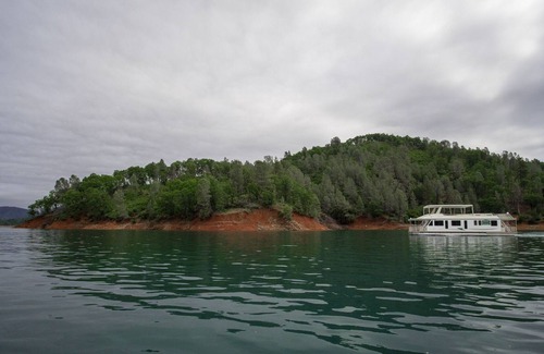 Lakehead Boat Rental | Shasta Marina to Packers Bay Mirage II Houseboat