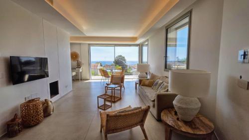 Fontane Bianche Apartment | Shati Luxury - New, Heated Pool, Sea view Near beach