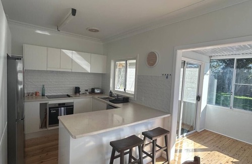 Shoal Bay House | Shatzie's Shoal Bay Beach House