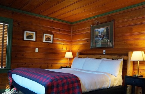 Shaver Lake Hotel | Shaver Lake Village Hotel